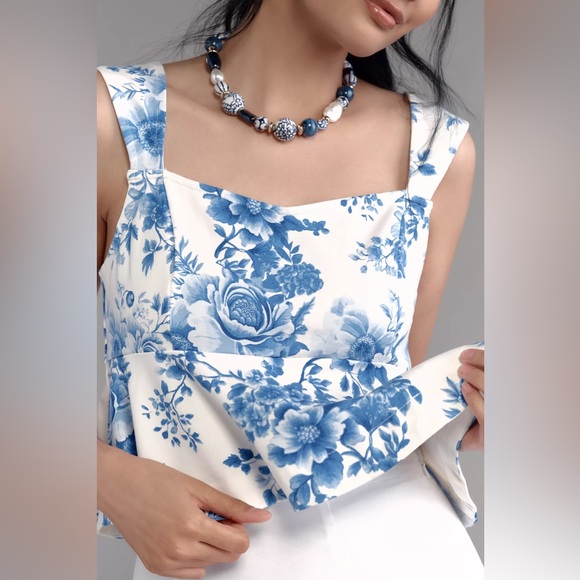 NWT Anthropologie Maeve Square Neck Peplum Tank Top in Blue Floral - Picture 3 of 6